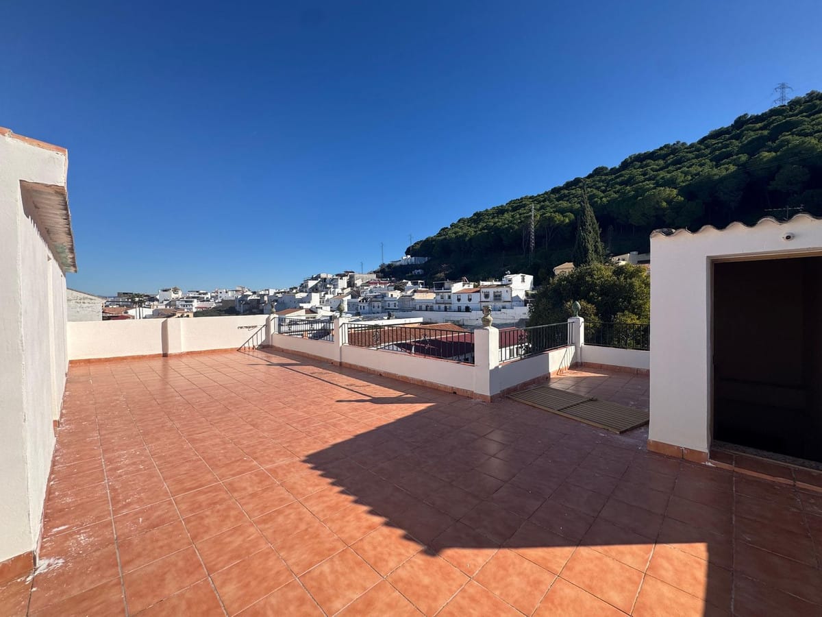 Gerenoveerd penthouse met 3 slaapkamers in Alhaurín el Grande in Alhaurín el Grande - foto 16