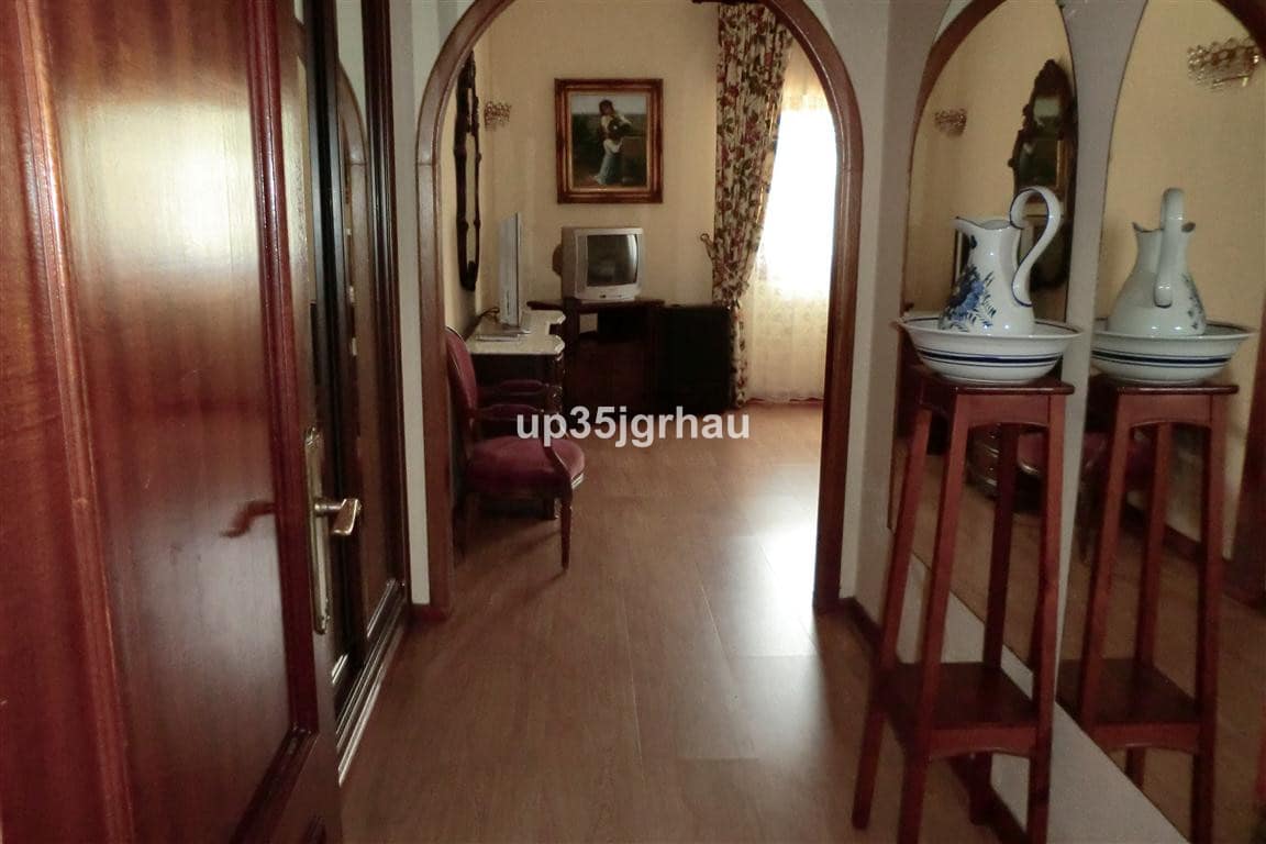 Vrijstaande villa met 5 slaapkamers in Estepona in Estepona - foto 12