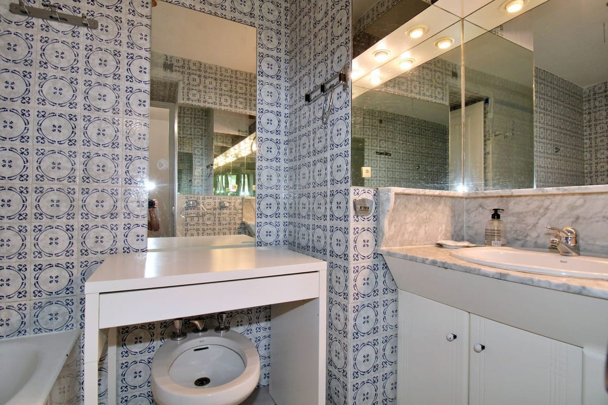 Drie­slaapkamerappartement in Málaga in Málaga - foto 16
