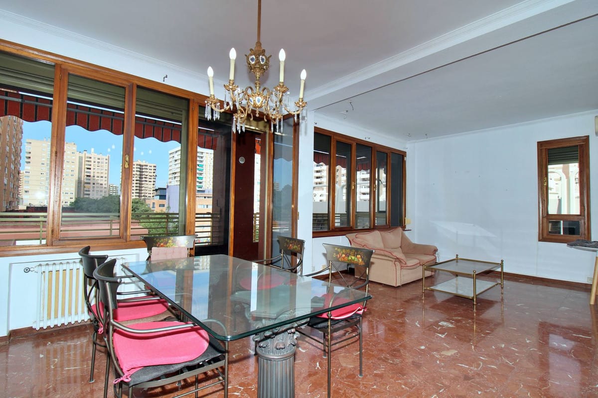 Drie­slaapkamerappartement in Málaga in Málaga - foto 3