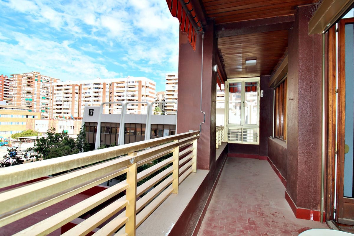 Drie­slaapkamerappartement in Málaga in Málaga - foto 7