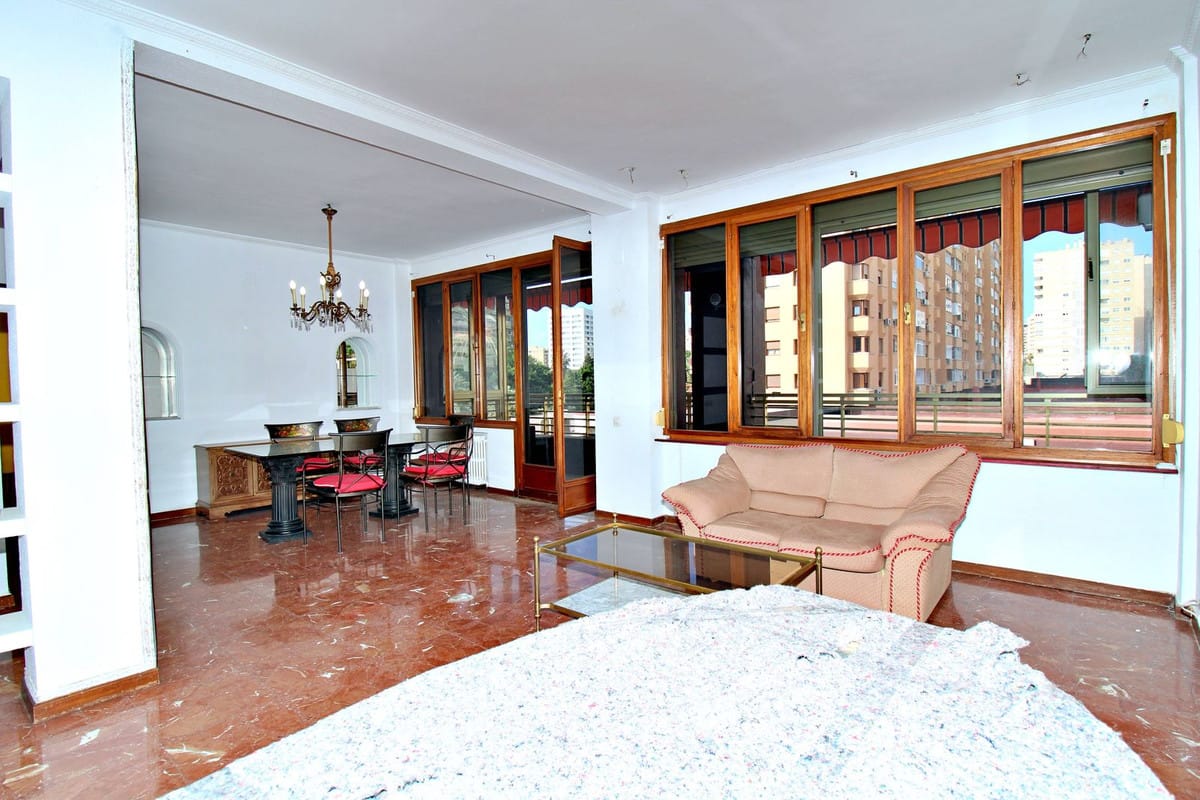 Drie­slaapkamerappartement in Málaga in Málaga - foto 8