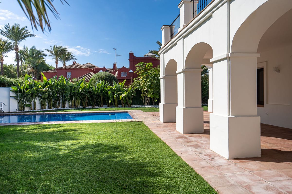Zes-slaapkamer villa in Guadalmina Baja in Guadalmina Baja - foto 2