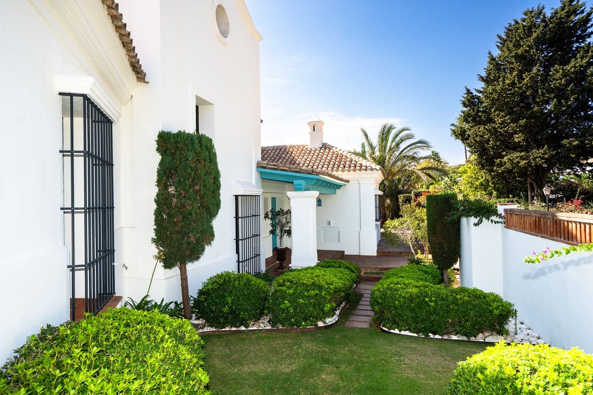 Zes-slaapkamer villa in Guadalmina Baja in Guadalmina Baja - foto 4