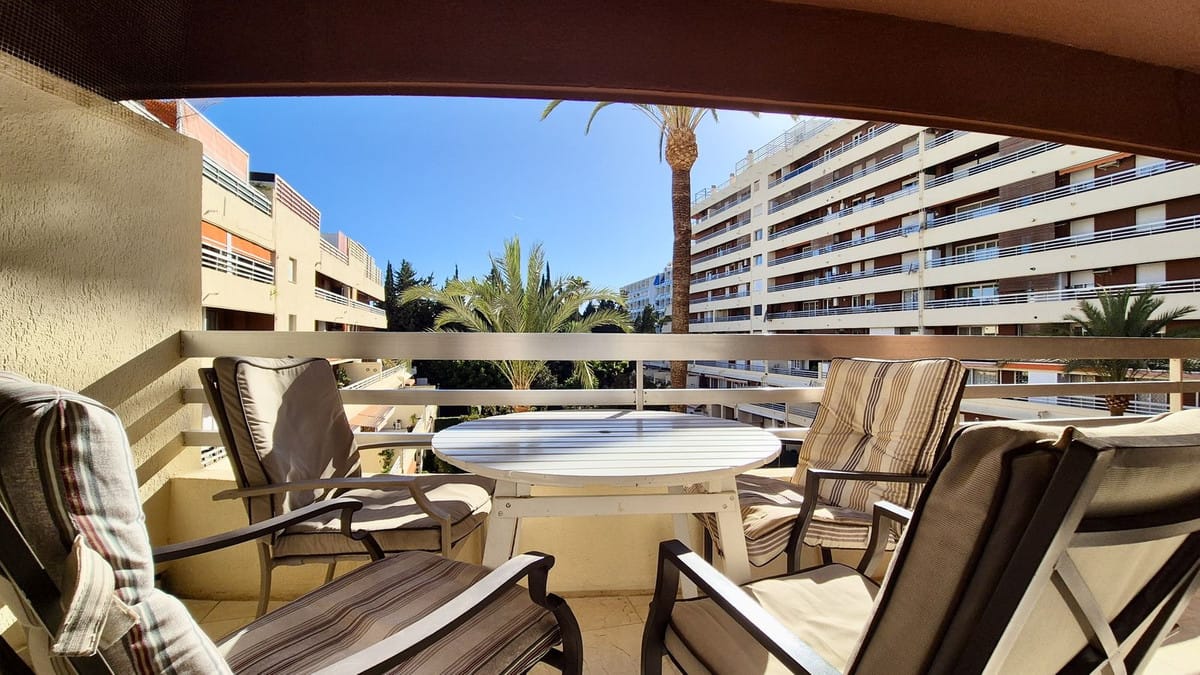 Drie-slaapkamerappartement in Marbella in Marbella - foto 2