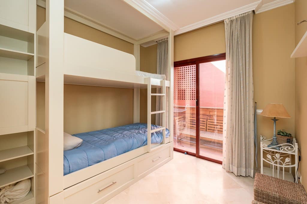 Appartement met drie slaapkamers in Marbella (Elviria) in Marbella - foto 13