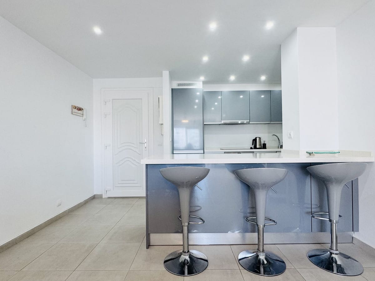 2-slaapkamer appartement aan de frontlinie in La Duquesa Marina in La Duquesa - foto 6
