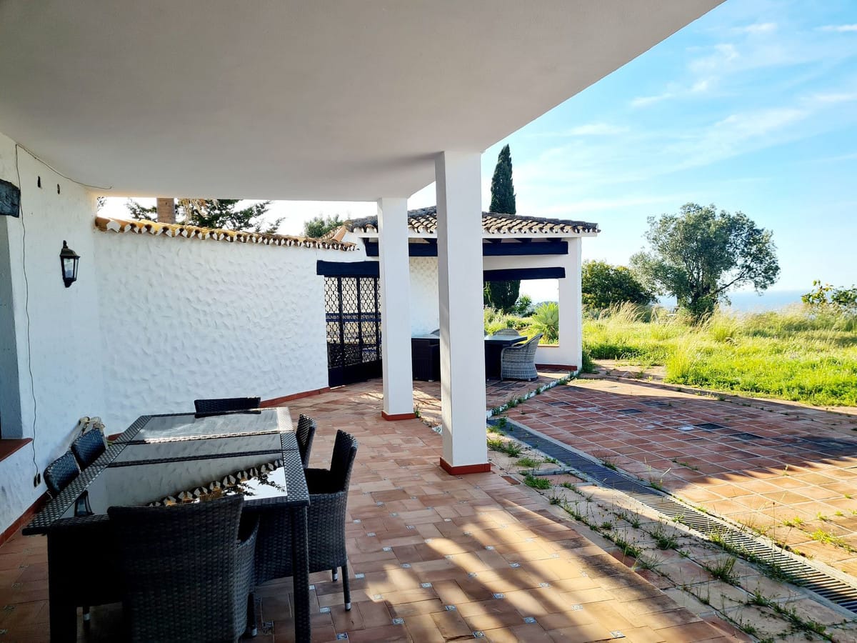 Vijf-slaapkamerwoning in Las Chapas in Las Chapas - foto 4