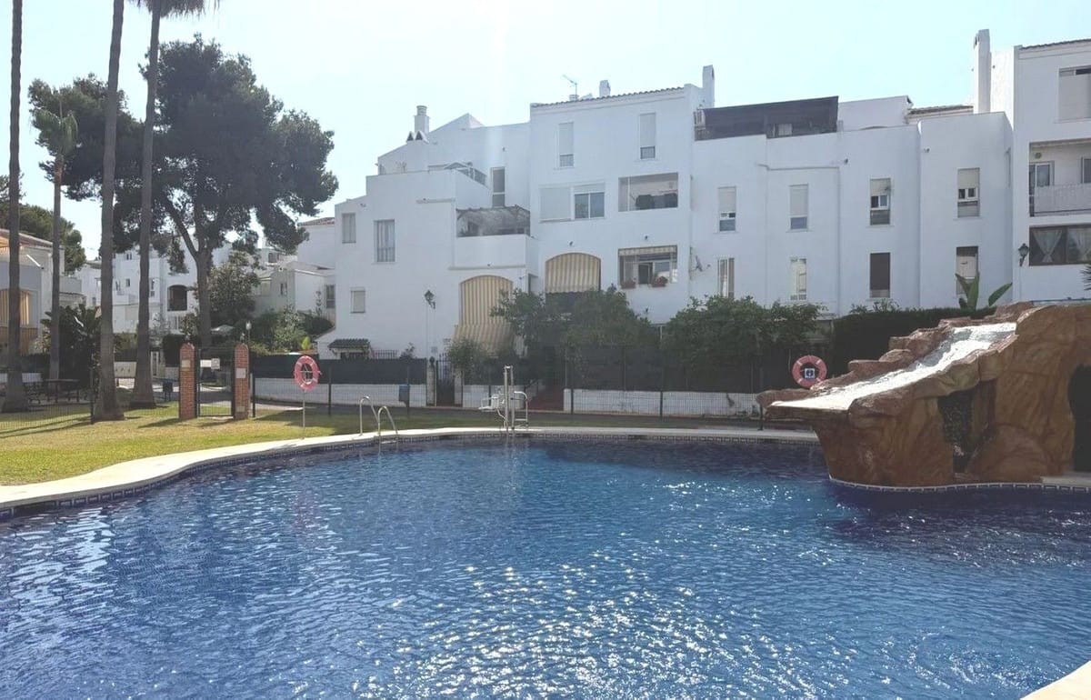 Drie-slaapkamer penthouse in Elviria in Elviria - foto 2