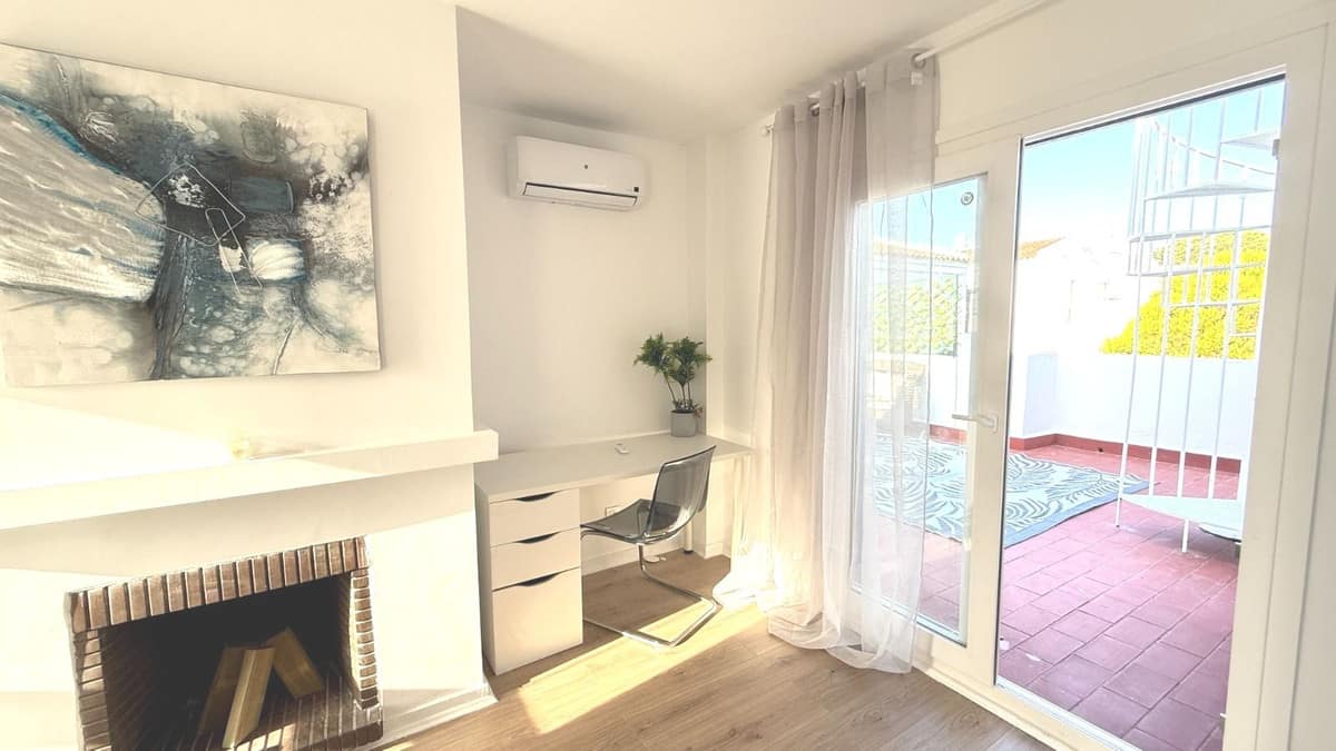 Drie-slaapkamer penthouse in Elviria in Elviria - foto 3
