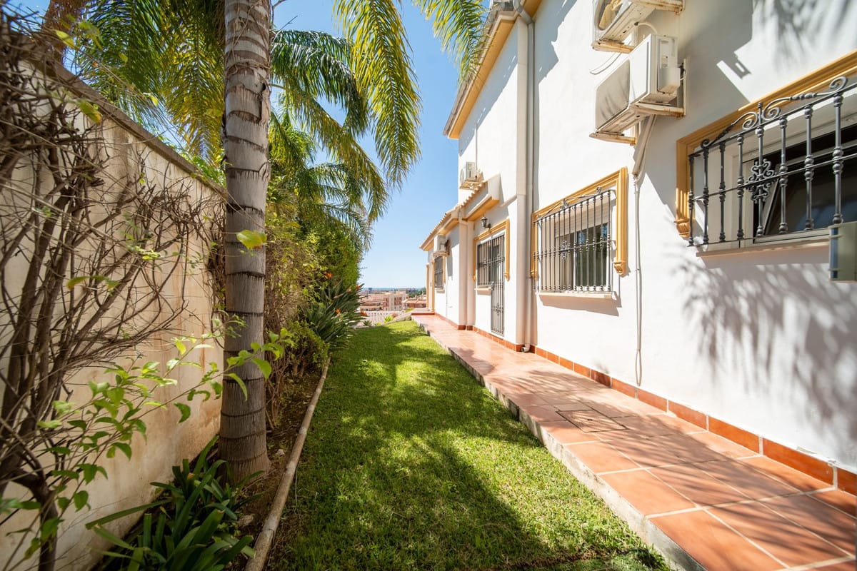 4-slaapkamer villa met zeezicht in Torreblanca, Fuengirola in Torreblanca - foto 11