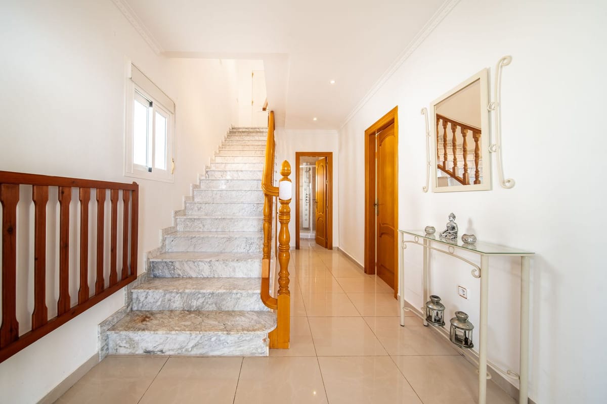 4-slaapkamer villa met zeezicht in Torreblanca, Fuengirola in Torreblanca - foto 13