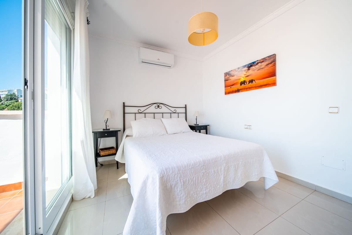 4-slaapkamer villa met zeezicht in Torreblanca, Fuengirola in Torreblanca - foto 18