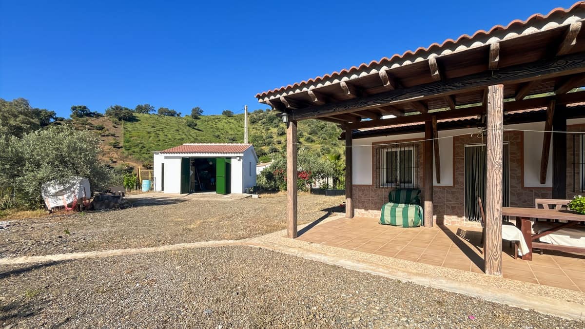 Finca met 4 slaapkamers nabij Comares in Comares - foto 4