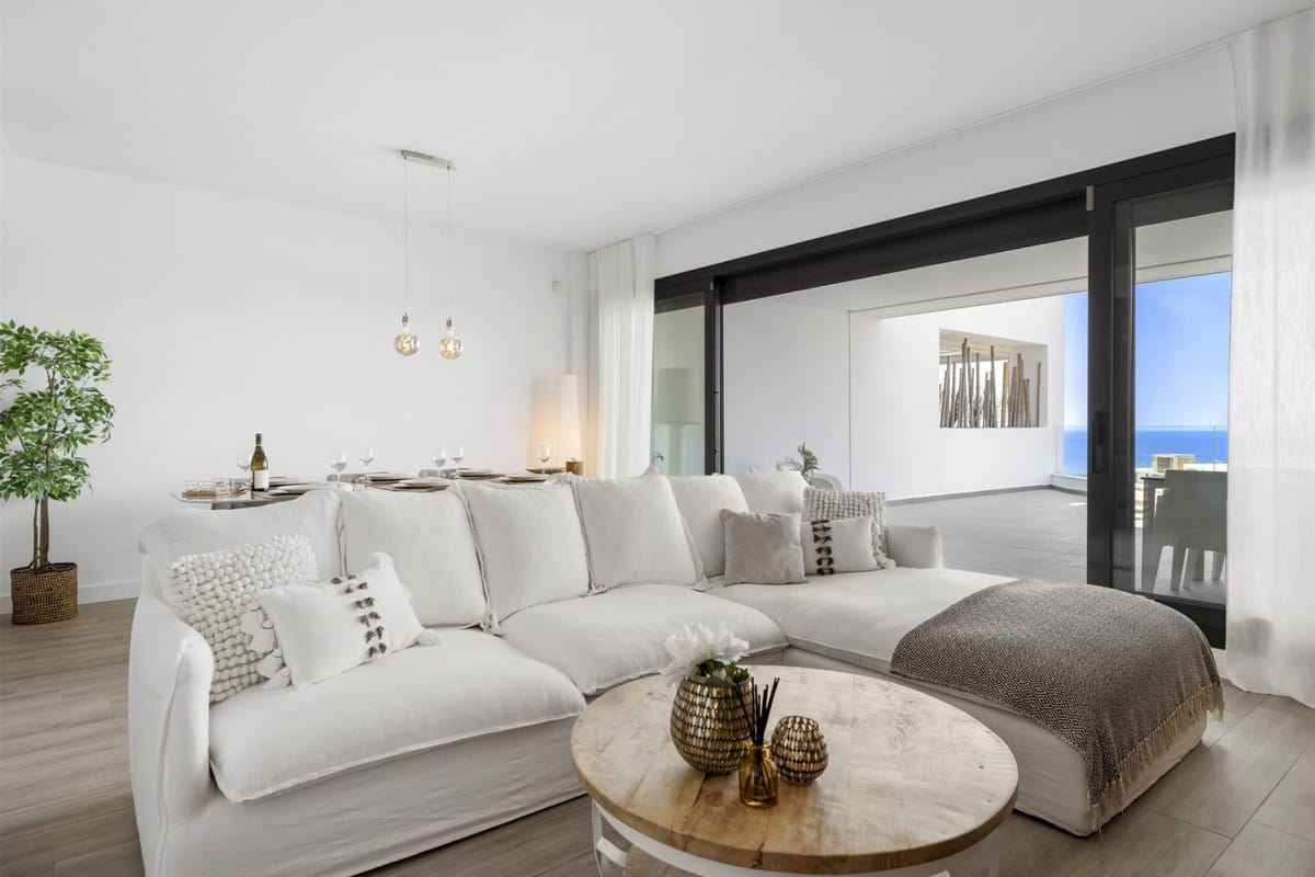 Drie-slaapkamer appartement in Cabopino met panoramisch zeezicht in Cabopino - foto 13