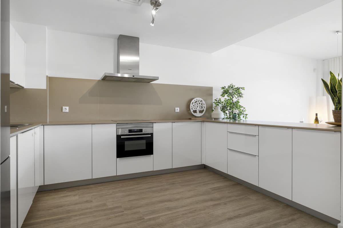 Drie-slaapkamer appartement in Cabopino met panoramisch zeezicht in Cabopino - foto 18