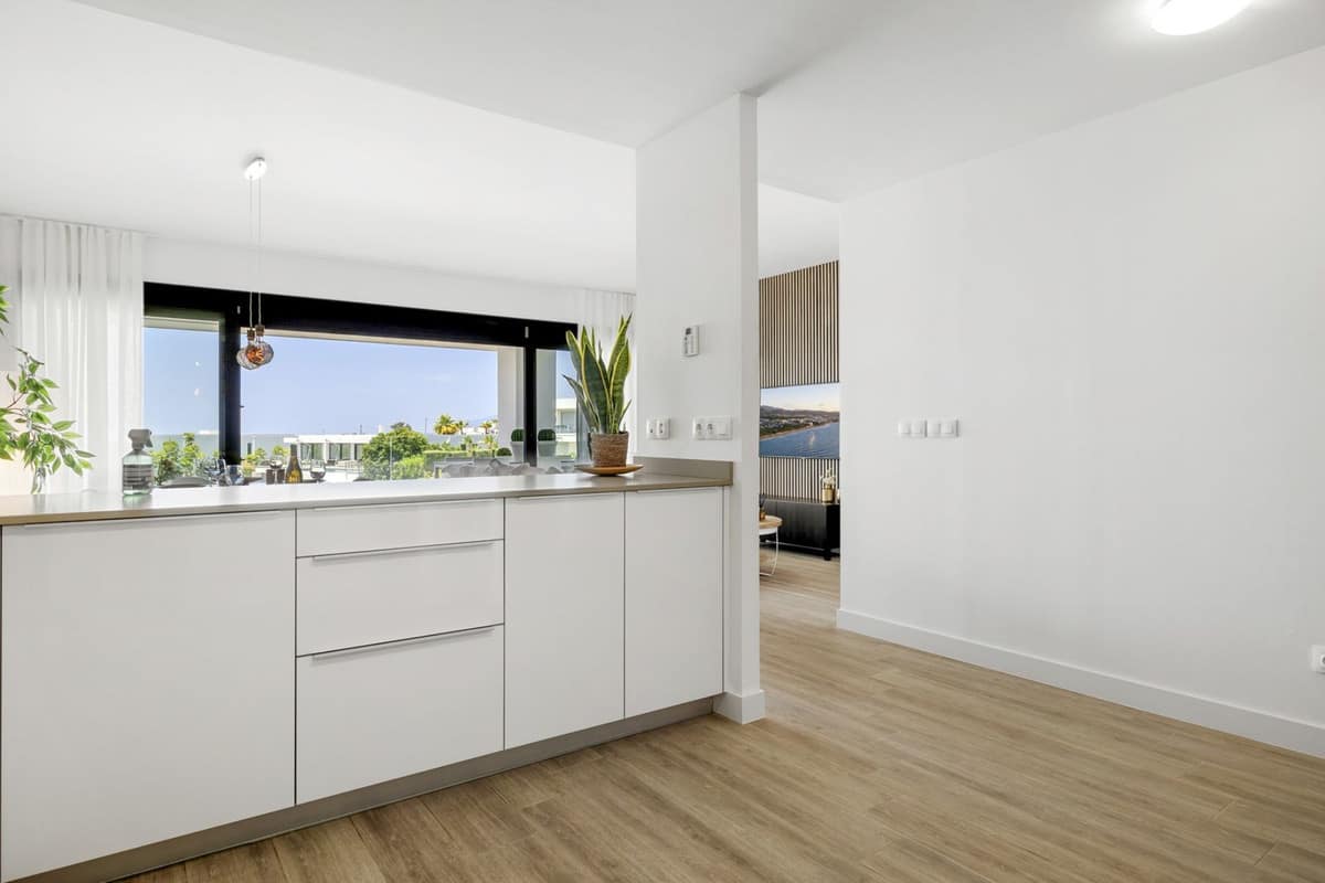 Drie-slaapkamer appartement in Cabopino met panoramisch zeezicht in Cabopino - foto 20