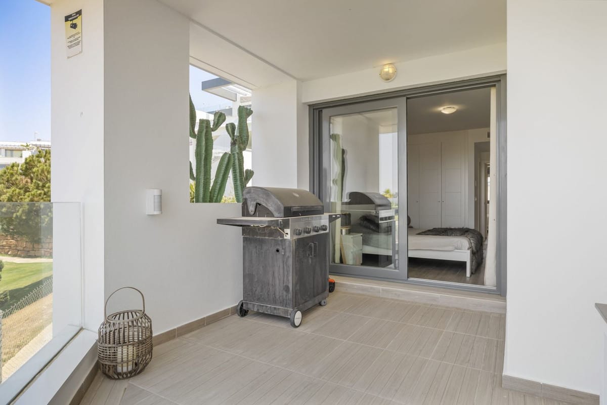 Drie-slaapkamer appartement in Cabopino met panoramisch zeezicht in Cabopino - foto 8