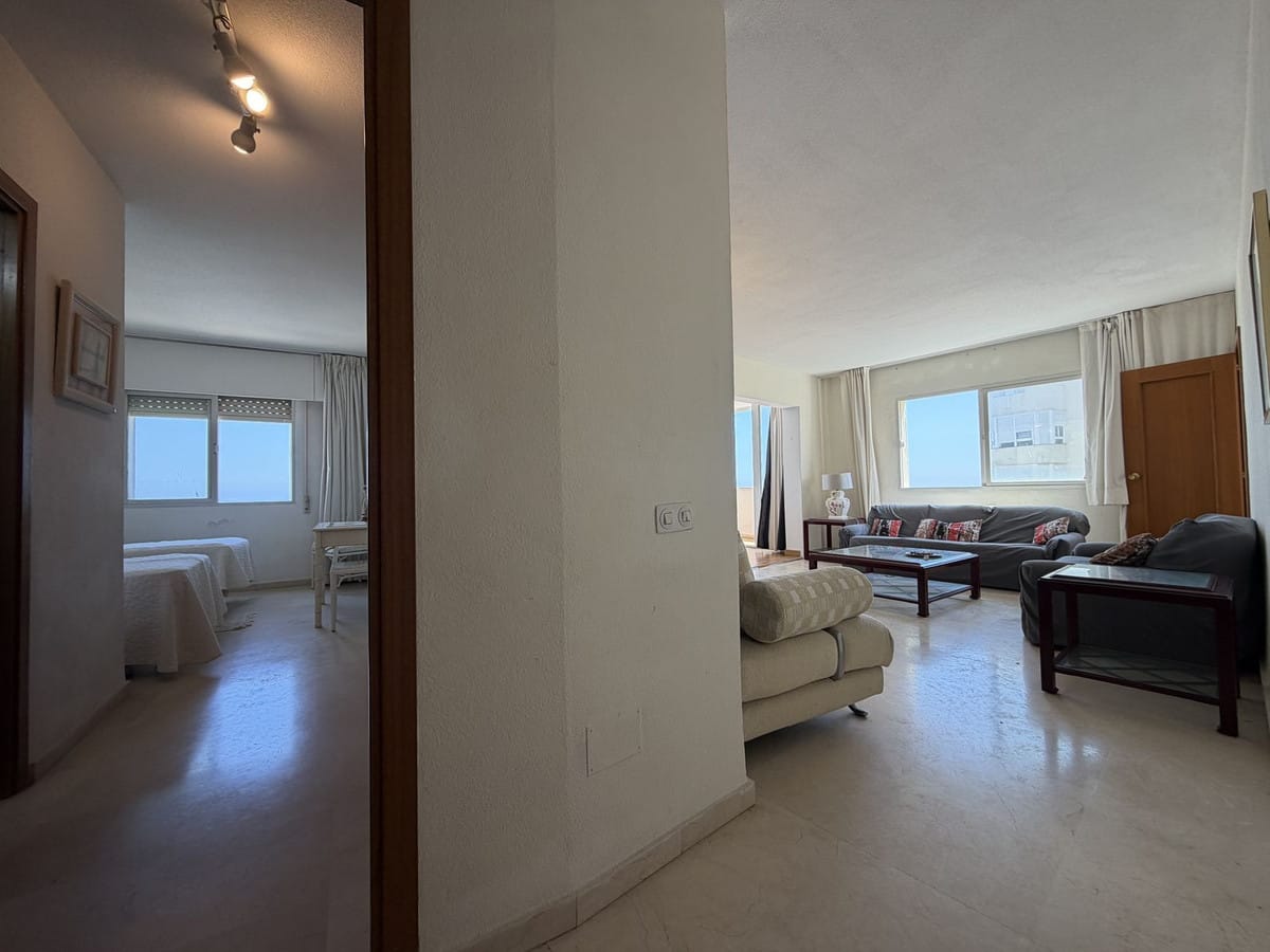 2-slaapkamer appartement met frontline-ligging aan de haven van Estepona in Estepona - foto 8