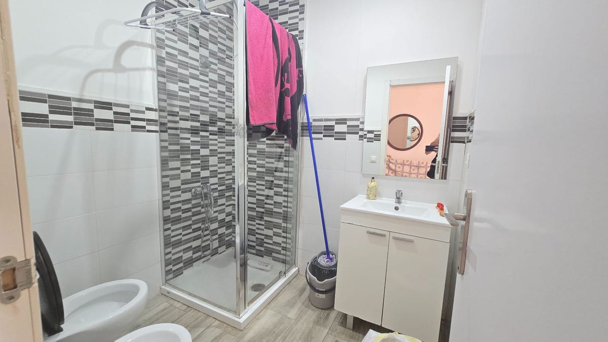 3-slaapkamerwoning in Málaga in Málaga - foto 19