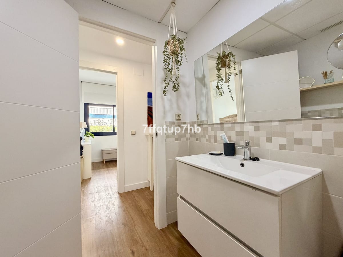 Drie-slaapkamer appartement in Estepona in Estepona - foto 12