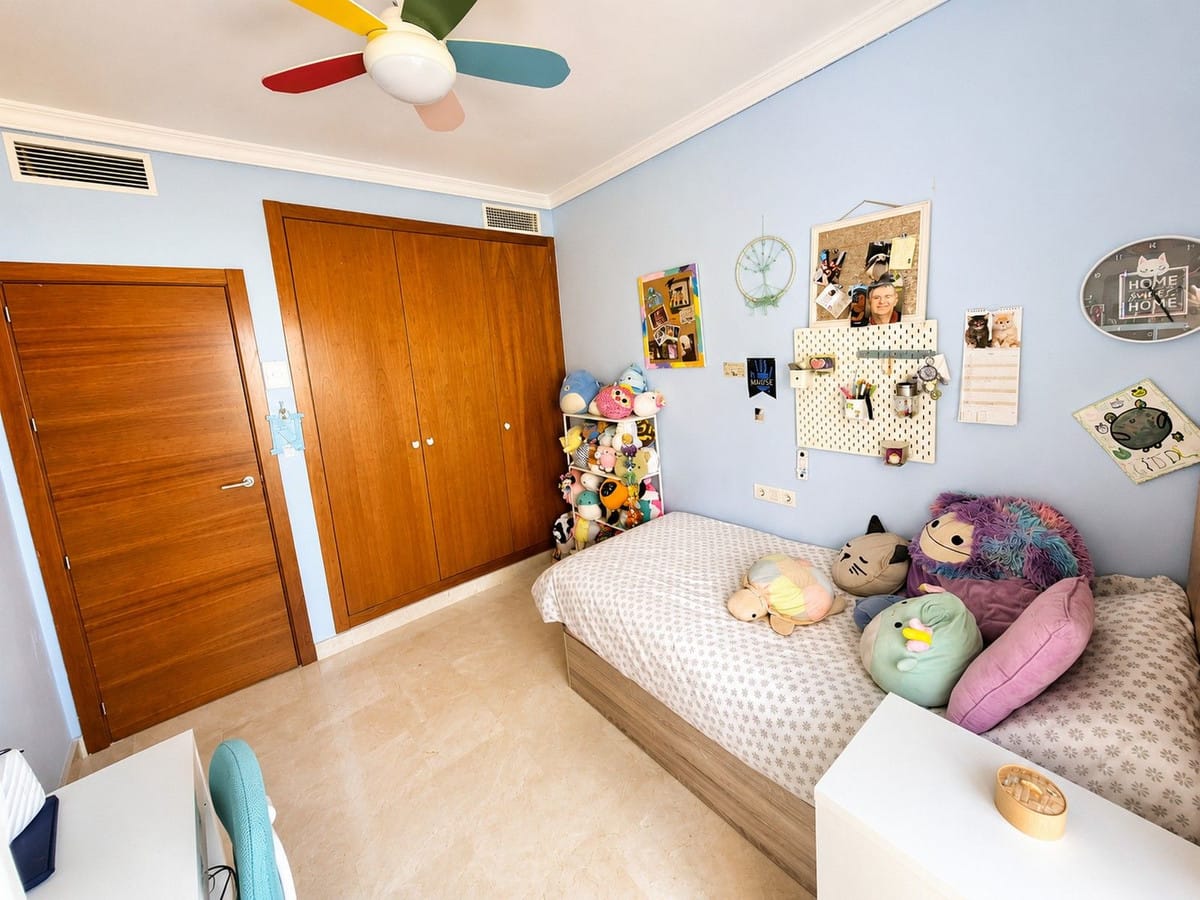 Halfvrijstaande villa met 3 slaapkamers in Estepona in Estepona - foto 8