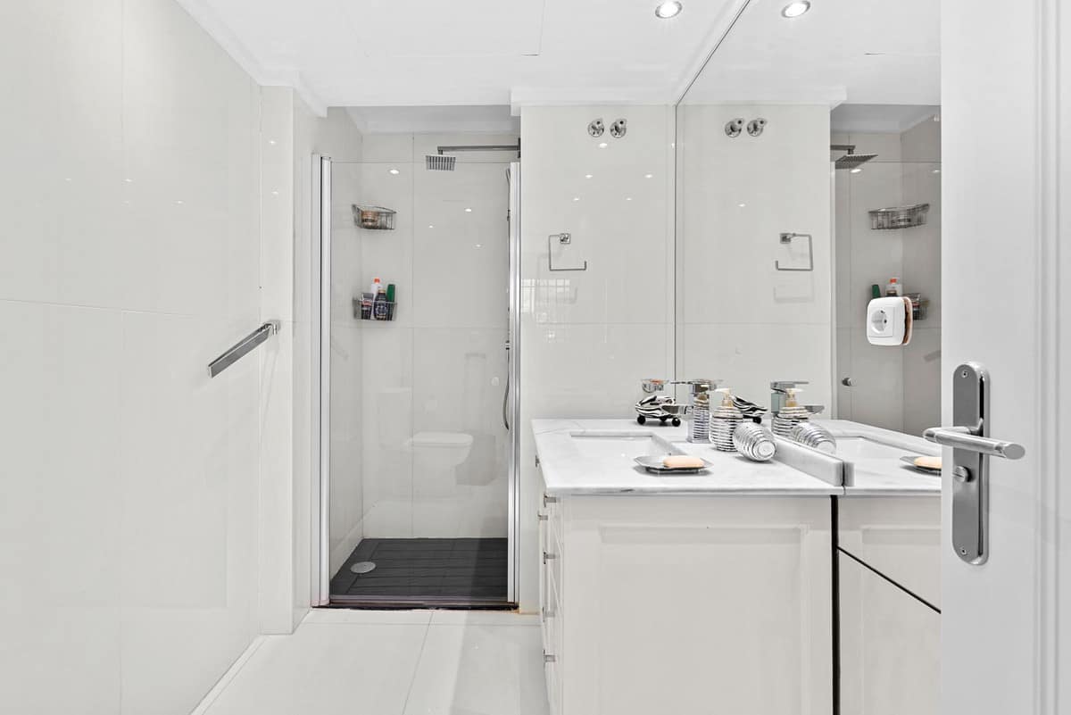 Frontline Beach appartement met 4 slaapkamers, Marbella Golden Mile in Marbella - foto 12