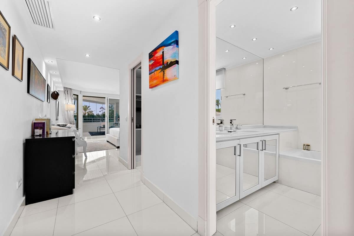 Frontline Beach appartement met 4 slaapkamers, Marbella Golden Mile in Marbella - foto 18