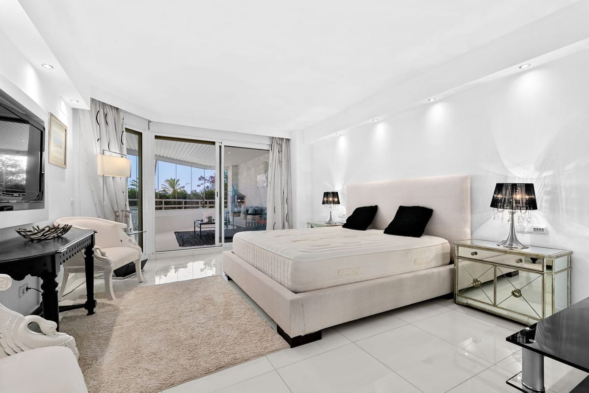 Frontline Beach appartement met 4 slaapkamers, Marbella Golden Mile in Marbella - foto 20