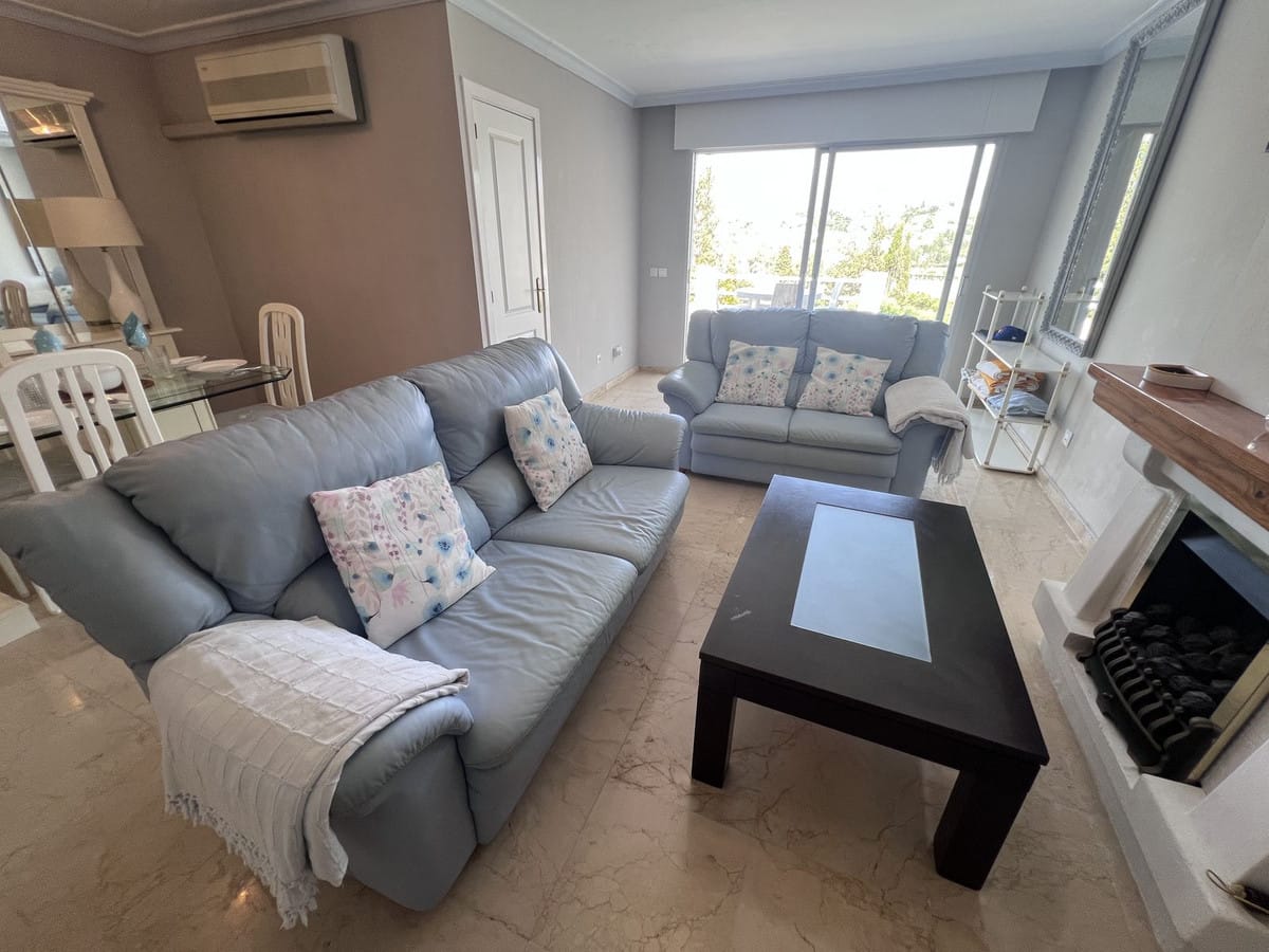 Drie slaapkamers stadswoning aan frontline golf in El Paraíso in El Paraiso - foto 6