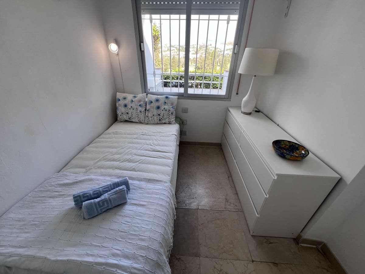 Drie slaapkamers stadswoning aan frontline golf in El Paraíso in El Paraiso - foto 8