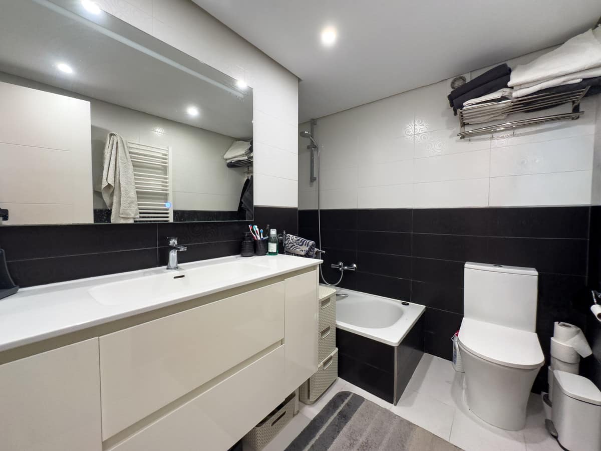 Appartement met 2 slaapkamers in La Duquesa in La Duquesa - foto 14