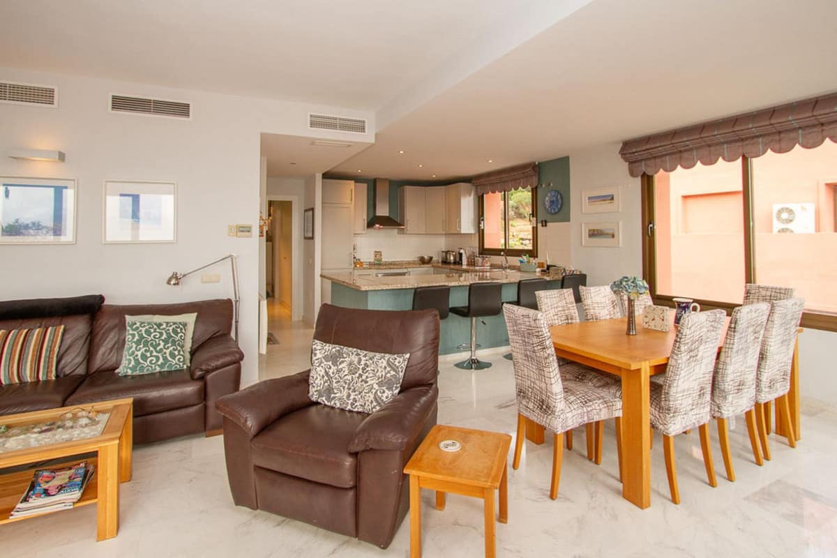 Twee-slaapkamer appartement in La Mairena in La Mairena - foto 7