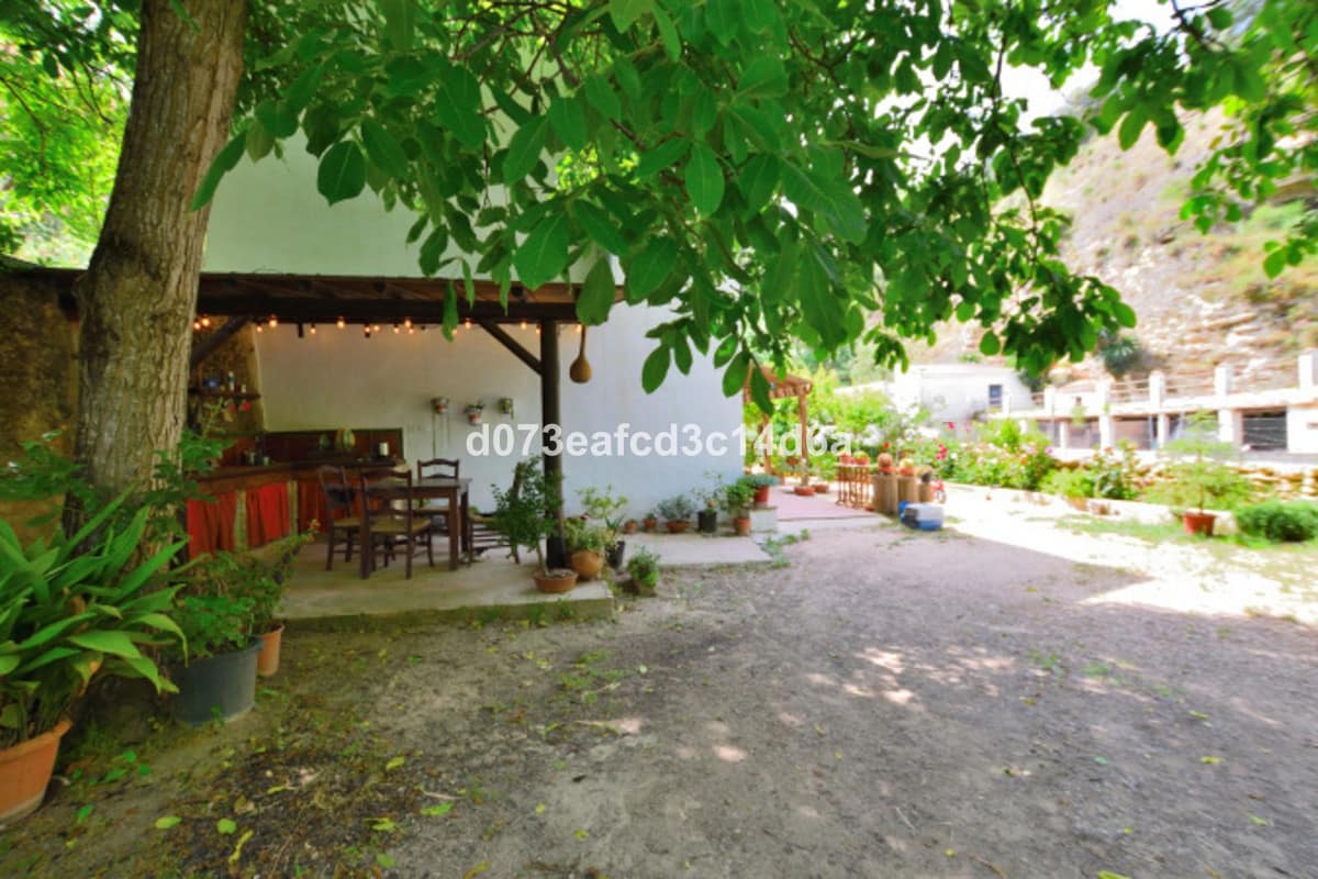 4-slaapkamer huis in Arriate met landgoed en toeristisch potentieel in Arriate - foto 7