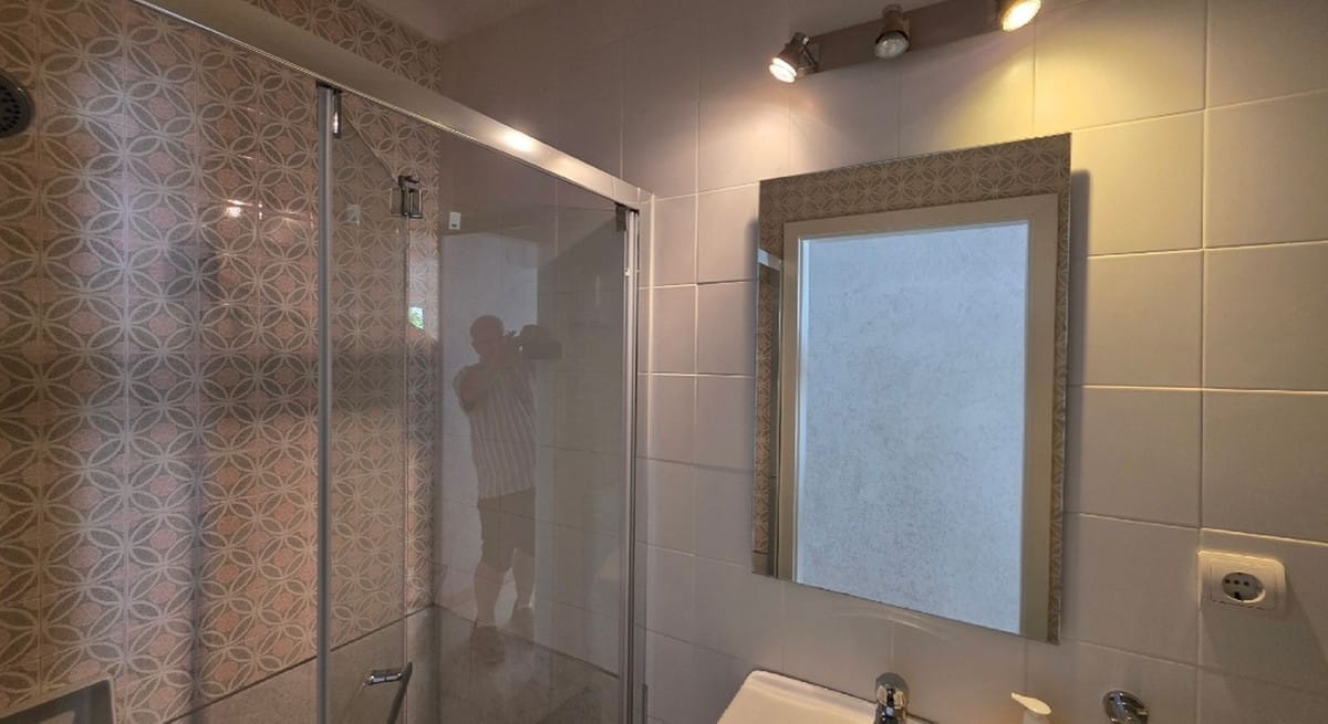 3-slaapkamer Villa in El Faro met Privézwembad en Toeristische Licentie in El Faro - foto 18