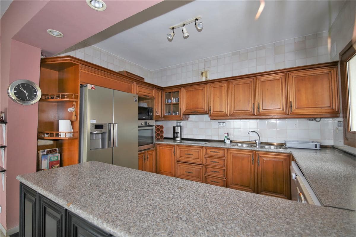 Villa met zeezicht en 4 slaapkamers in Estepona in Estepona - foto 20