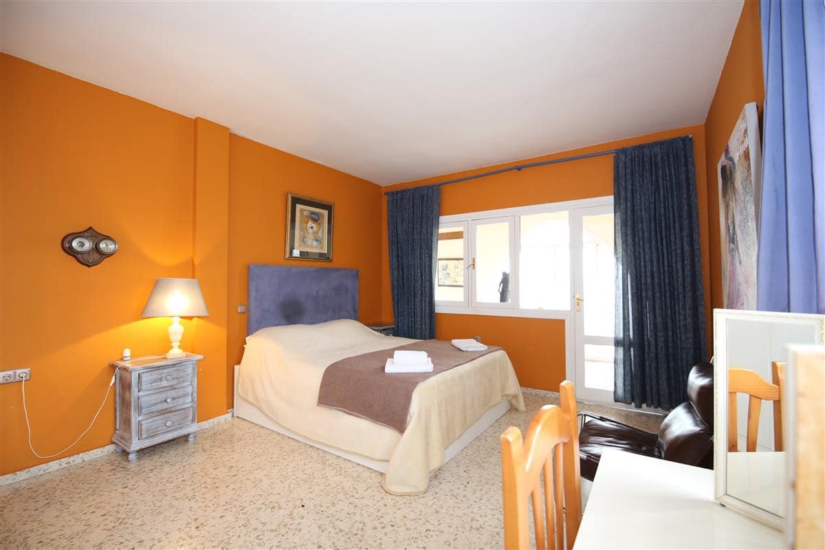 Villa met zeezicht en 4 slaapkamers in Estepona in Estepona - foto 6