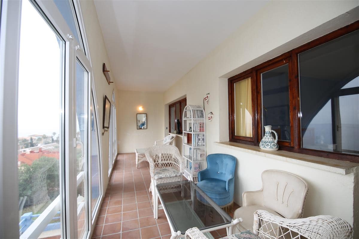 Villa met zeezicht en 4 slaapkamers in Estepona in Estepona - foto 7