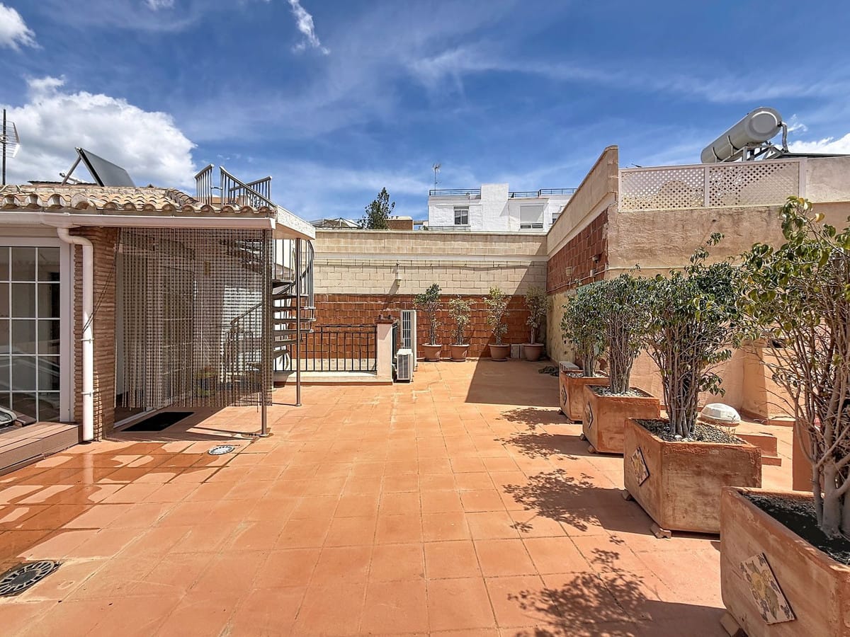 5-slaapkamerwoning in Pedregalejo, Málaga Este – 100 m van het strand in Málaga Este - foto 8