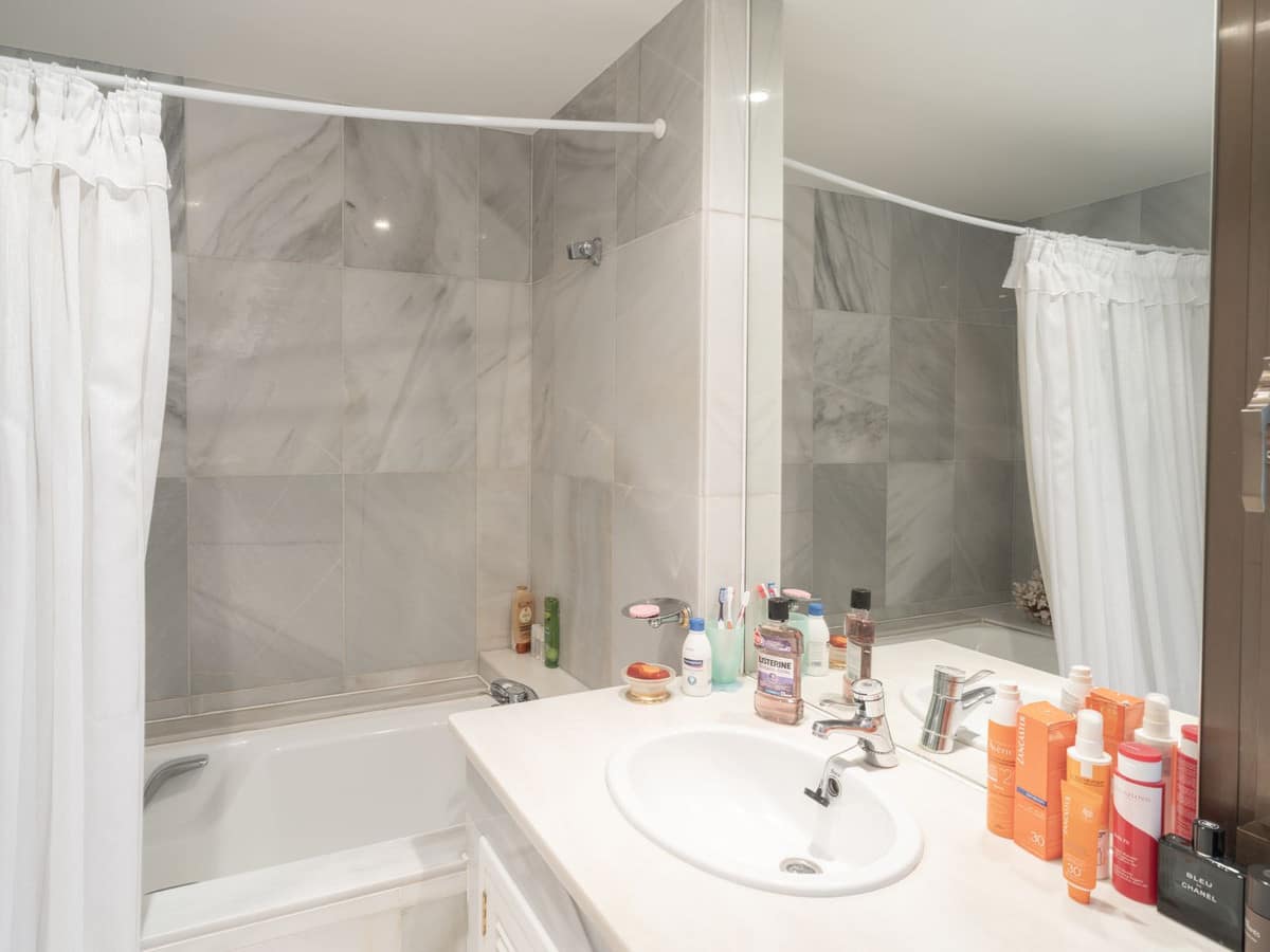 4-slaapkamer penthouse op Marbella’s Golden Mile – renovatiekans in The Golden Mile - foto 20