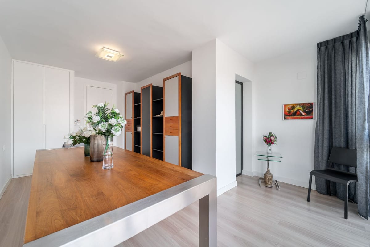 Drie-slaapkamer appartement in Málaga Centrum in Málaga Centro - foto 18
