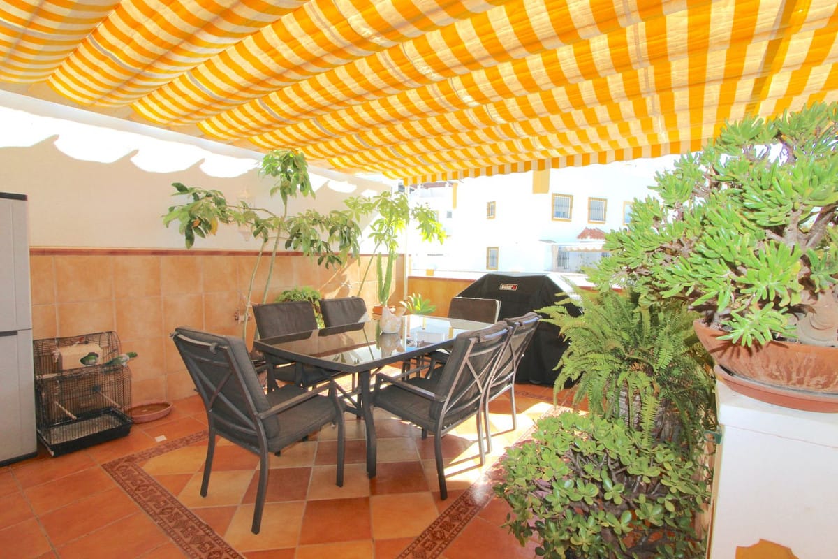 5-slaapkamer stadswoning in Marbella met onafhankelijk studio-appartement in Marbella - foto 2