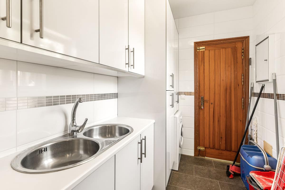 Vijf-slaapkamer villa in Calahonda met potentieel in Calahonda - foto 18