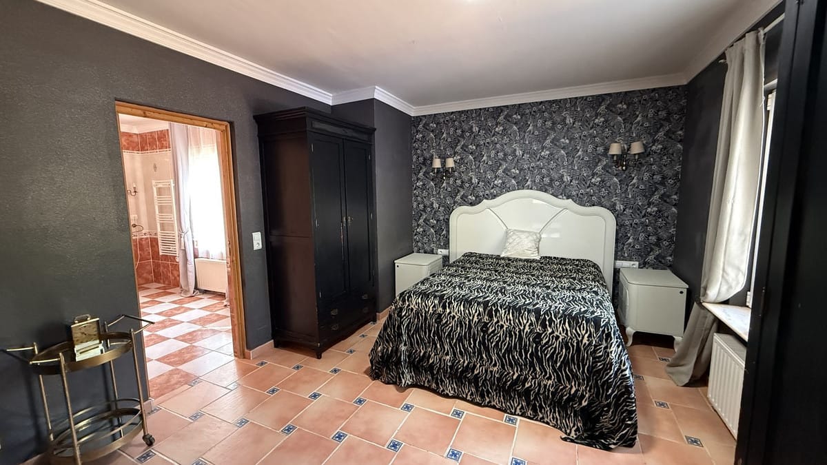 Finca met 4 slaapkamers in Coín in Coín - foto 20