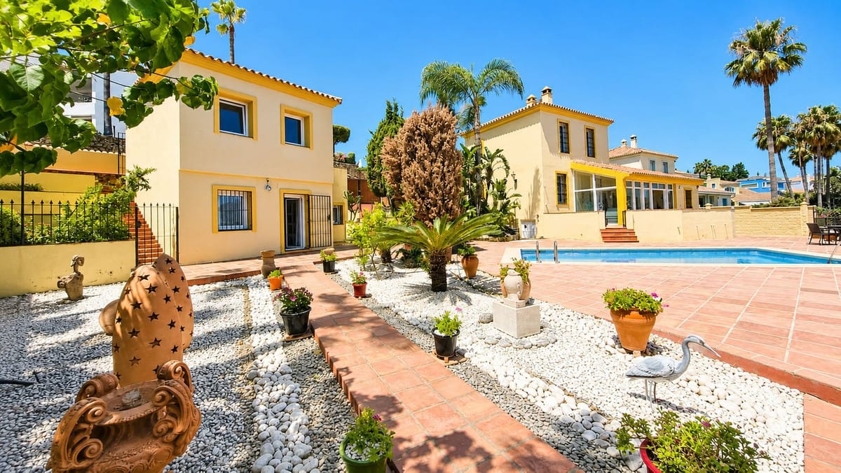 Villa met 5 slaapkamers in La Duquesa in La Duquesa - foto 2