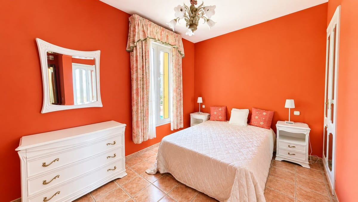 Villa met 5 slaapkamers in La Duquesa in La Duquesa - foto 13