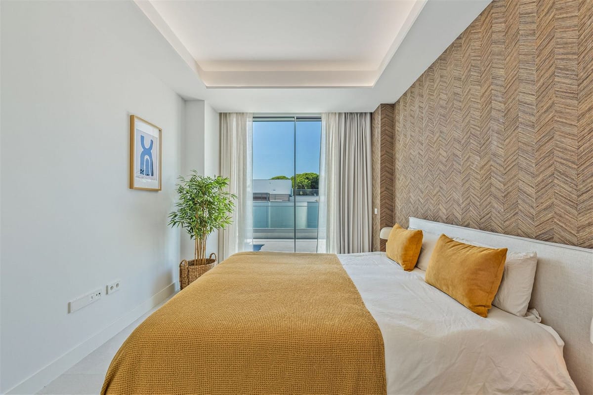 Drie-slaapkamer duplex penthouse met privézwembad in Santa Clara, Marbella Oost in Santa Clara - foto 14