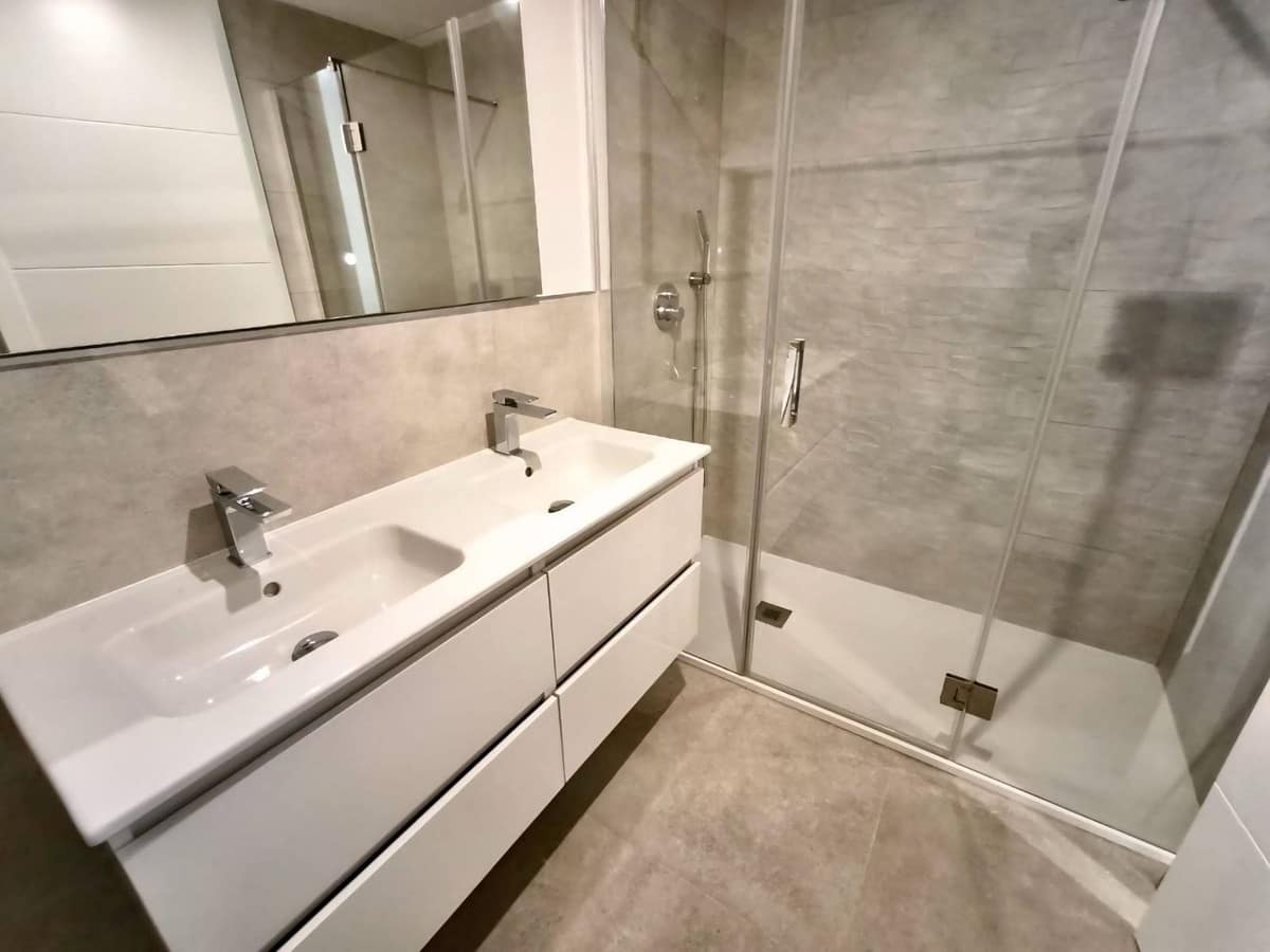 Exclusief duplex-penthouse met panoramische terrassen en zeezicht in Bel-Air, Estepona in Bel Air - foto 19