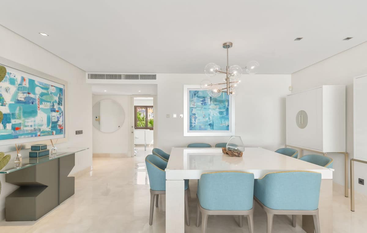 Drie-slaapkamer penthouse direct aan het strand in Estepona in Estepona - foto 5
