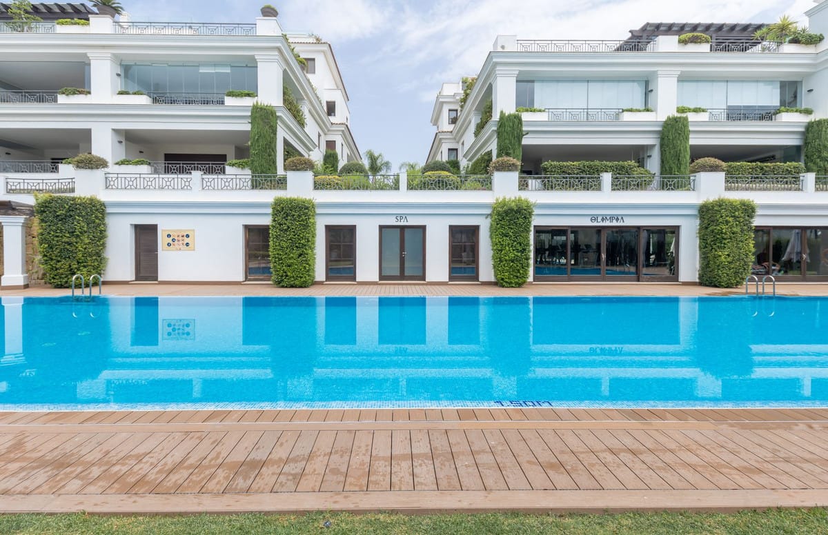 Drie-slaapkamer penthouse direct aan het strand in Estepona in Estepona - foto 7